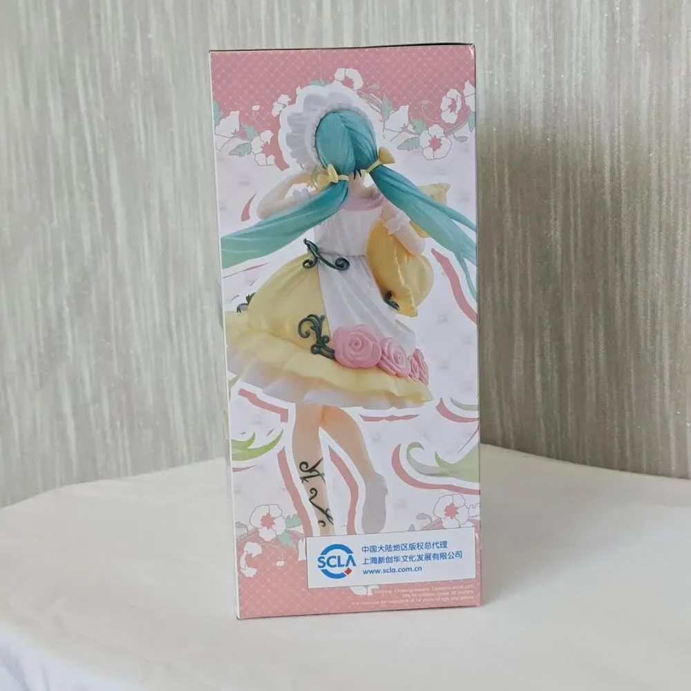 Hatsune Miku Sleeping Beauty Figure